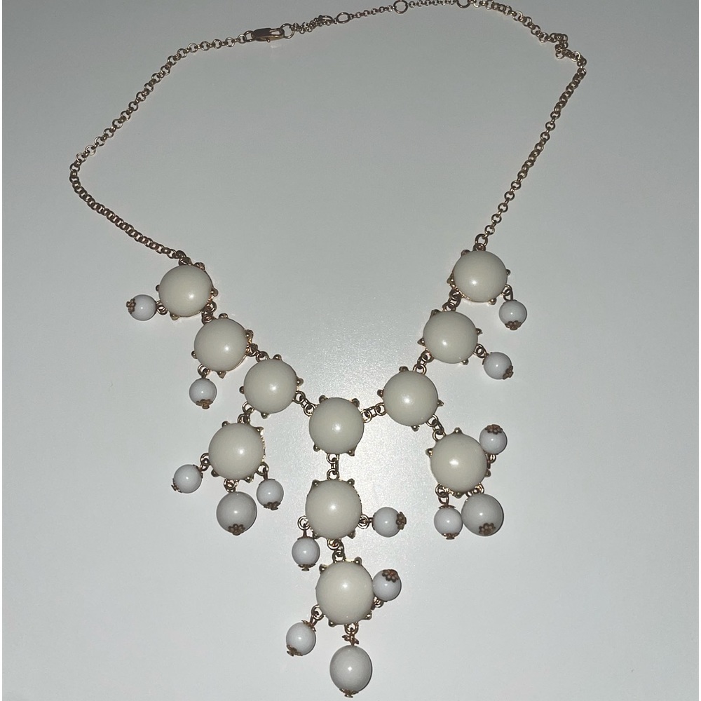 White necklace